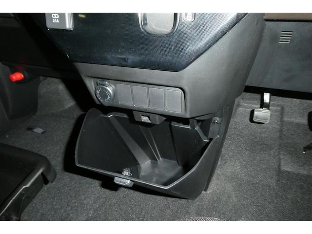 ルーミー Ｇ　追突軽減ブレーキ　パワステ　フルフラット　Ａストップ　ＬＥＤライト　Ｒカメラ　横滑り防止システム　ウォークスルー　エアバック　セキュリティーアラーム　パワーウィンドウ　運転席助手席エアバック　ＥＴＣ（35枚目）