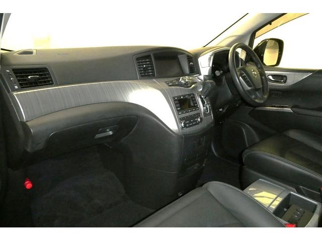 エルグランド ライダー　クルーズコントロール　フルセグＴＶ　リアオートエアコン　ＥＴＣ　バックカメラ　パワーシート　エマージェンシーブレーキ　両側電動ドア　横滑防止装置　ＬＥＤヘッド（11枚目）