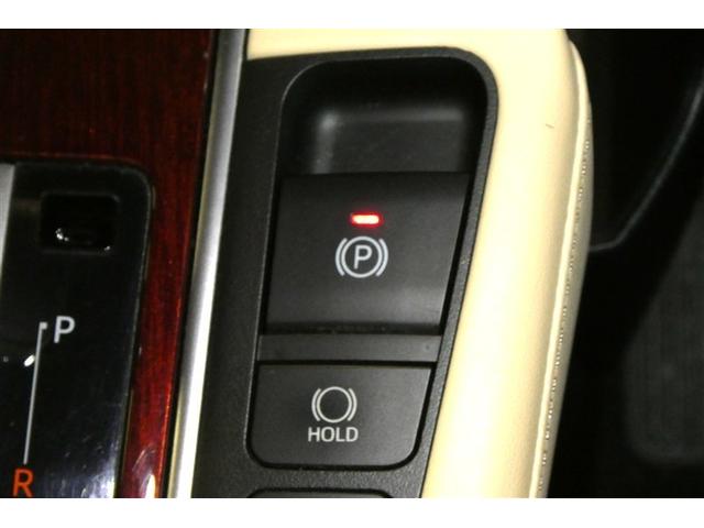 アルファードハイブリッド Ｘ　両電動ドア　ＬＥＤヘッドライト　横滑り防止　ＥＴＣ車載器　クルコン　リアオートエアコン　メモリーナビ　キーレス　ナビ＆ＴＶ　４ＷＤ　ＤＶＤ再生　３列シート　スマートキー　盗難防止装置　ＰＳ　エアバッグ（22枚目）