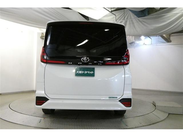 ノア Ｓ－Ｚ　アルミホイール　デュアルエアコン　クルーズコントロール　盗難防止装置　ＬＥＤライト　両側自動ドア　メモリーナビ　キーレス　横滑り防止　ナビＴＶ　三列シート　ＤＶＤ再生　ミュージックプレイヤー接続可（7枚目）