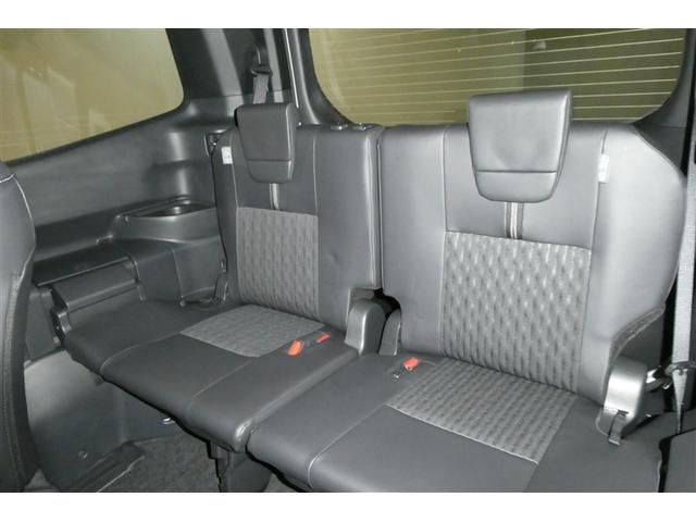 ノア Ｓ－Ｚ　アルミホイール　デュアルエアコン　クルーズコントロール　盗難防止装置　ＬＥＤライト　両側自動ドア　メモリーナビ　キーレス　横滑り防止　ナビＴＶ　三列シート　ＤＶＤ再生　ミュージックプレイヤー接続可（15枚目）