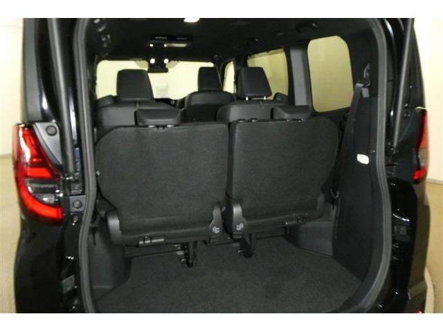 ノア ハイブリッドＳ－Ｚ　エアロ　横滑り防止機能　エアバッグ　オートクルーズコントロール　地デジ　両側自動ドア　ダブルエアコン　スマートエントリー　ＬＥＤランプ　バックモニター　メモリナビ　３列シート　ＥＴＣ付き　ＡＢＳ（18枚目）