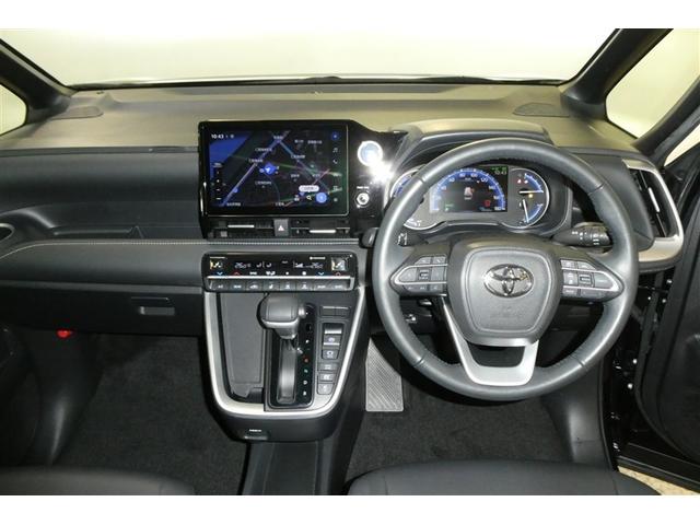 ノア ハイブリッドＳ－Ｚ　エアロ　横滑り防止機能　エアバッグ　オートクルーズコントロール　地デジ　両側自動ドア　ダブルエアコン　スマートエントリー　ＬＥＤランプ　バックモニター　メモリナビ　３列シート　ＥＴＣ付き　ＡＢＳ（19枚目）