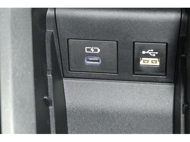 ノア ハイブリッドＳ－Ｚ　エアロ　横滑り防止機能　エアバッグ　オートクルーズコントロール　地デジ　両側自動ドア　ダブルエアコン　スマートエントリー　ＬＥＤランプ　バックモニター　メモリナビ　３列シート　ＥＴＣ付き　ＡＢＳ（29枚目）