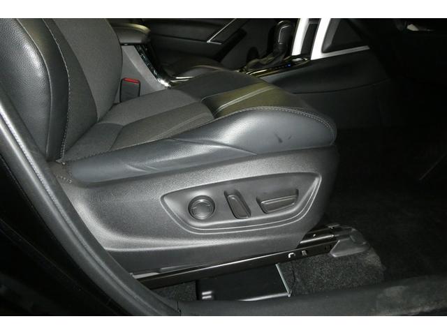 カローラクロス ハイブリッド　Ｚ　衝突軽減Ｂ　フルセグテレビ　スマキ－　半レザー　Ｂモニター　アクティブクルーズコントロール　メモリナビ　イモビ　ＬＥＤ　ＡＣ　運転席Ｐシート　メディアプレイヤー接続　キーレス　パワステ　アルミ　ＡＢＳ（28枚目）