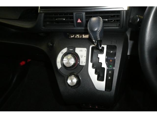 シエンタ ハイブリッドＧ　グランパー　プリクラッシュセーフティ　地デジ　ＬＥＤ　ナビＴＶ　ＤＶＤ　パワーウインドウ　パワーステアリング　オートエアコン　ＡＢＳ　エアバッグ　Ｂカメラ　クルーズコントロール　３列シート　ＥＴＣ　メモリーナビ（31枚目）