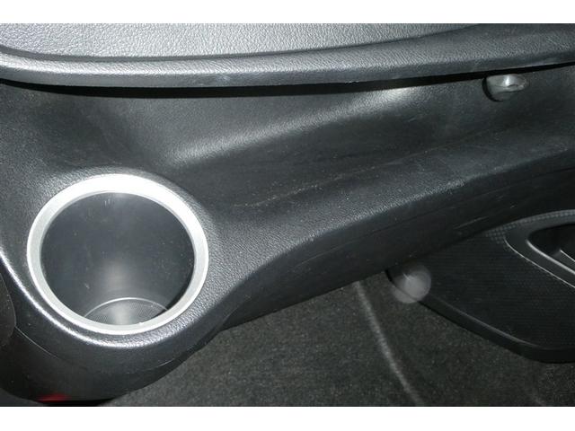 シエンタ ハイブリッドＧ　グランパー　プリクラッシュセーフティ　地デジ　ＬＥＤ　ナビＴＶ　ＤＶＤ　パワーウインドウ　パワーステアリング　オートエアコン　ＡＢＳ　エアバッグ　Ｂカメラ　クルーズコントロール　３列シート　ＥＴＣ　メモリーナビ（33枚目）