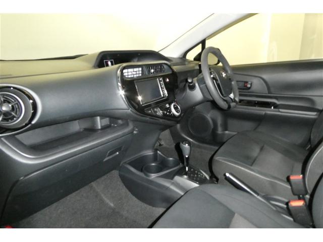 アクア Ｓスタイルブラック　ＡＵＸ端子　バックモニタ－　ナビＴＶ　イモビライザー　ＬＥＤライト　スマートキープッシュスタート　ＥＴＣ付き　Ｗエアバッグ　キーフリ　メモリーナビゲーション　横滑り防止装置付き　１セグ　ＡＢＳ　ＰＳ（12枚目）