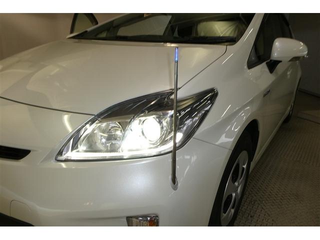 プリウス Ｓ　Ｂモニタ－　フルセグ地デジ　インテリキー　デュアルエアバック　エアＢ　イモビライザー　ＤＶＤ再生可能　ナビＴＶ　ＡＵＴＯエアコン　横スベリ防止　アルミホイール　ＥＴＣ装備　ＡＢＳ　サイドエアバッグ（10枚目）