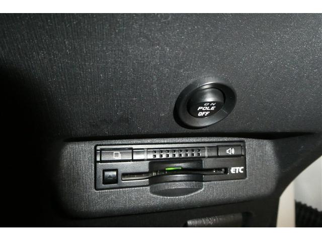 プリウス Ｓ　Ｂモニタ－　フルセグ地デジ　インテリキー　デュアルエアバック　エアＢ　イモビライザー　ＤＶＤ再生可能　ナビＴＶ　ＡＵＴＯエアコン　横スベリ防止　アルミホイール　ＥＴＣ装備　ＡＢＳ　サイドエアバッグ（27枚目）