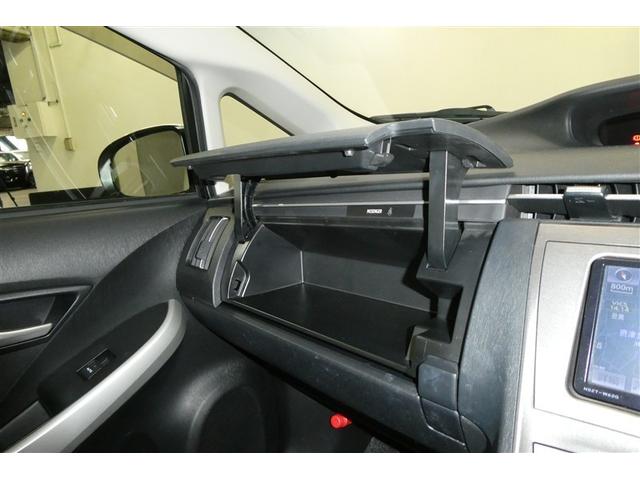 プリウス Ｓ　Ｂモニタ－　フルセグ地デジ　インテリキー　デュアルエアバック　エアＢ　イモビライザー　ＤＶＤ再生可能　ナビＴＶ　ＡＵＴＯエアコン　横スベリ防止　アルミホイール　ＥＴＣ装備　ＡＢＳ　サイドエアバッグ（31枚目）