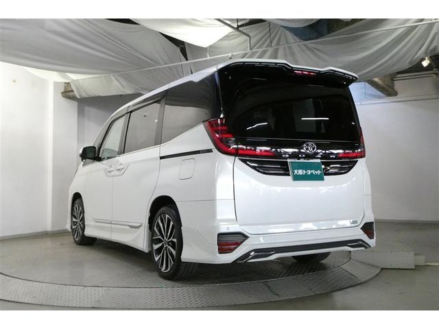 ノア Ｓ－Ｚ　アルミホイール　デュアルエアコン　クルーズコントロール　盗難防止装置　ＬＥＤライト　両側自動ドア　メモリーナビ　キーレス　横滑り防止　ナビＴＶ　三列シート　ＤＶＤ再生　ミュージックプレイヤー接続可（7枚目）