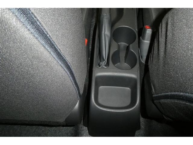 ヤリス Ｇ　カーナビ　Ｂカメラ　エアコン　スマートキー＆プッシュスタート　メモリーナビゲーション　イモビ　横滑り防止システム　クルーズＣ　ＡＢＳ　パワーウィンドウ　パワーステアリング　Ｗエアバック　ＥＴＣ車載器（31枚目）