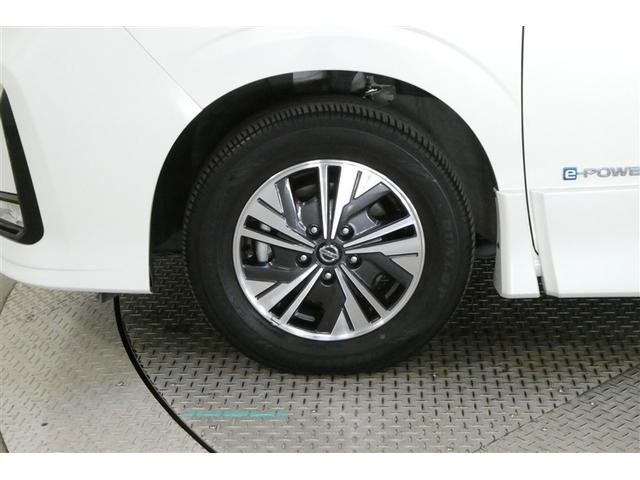 �A���~�z�C�[�������Ԃ̃C���[�W�ɍ����Ă��ăJ�b�R�C�C�ł���