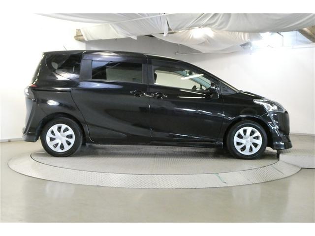 シエンタ Ｇ　ナビ・ＴＶ　スマートキープッシュスタート　エアロ　アイドリングＳ　リアカメラ　ＨＤＤナビ　地デジフルセグ　フルオートエアコン　パワーウィンド　ＥＴＣ　運転席エアバック　パワステ　キーフリーシステム（6枚目）