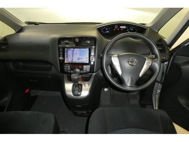 �C���p�l����́A������̓͂��ʒu�ɑ���{�^�����z�u����Ă���A�h���C�o�[�̎g�����肪�l������Ă��܂���