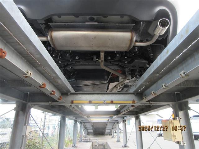 ハリアーハイブリッド Ｚ　レザーパッケージ　リヤカメラ　スマートキ　本革　横滑り防止機能　盗難防止装置　ＡＢＳ　キーフリーシステム　電動パワーシート　アルミホイール　ＬＥＤランプ　ナビ＆ＴＶ　メディアプレイヤー接続　ドライブレコーダ　エアコン（40枚目）