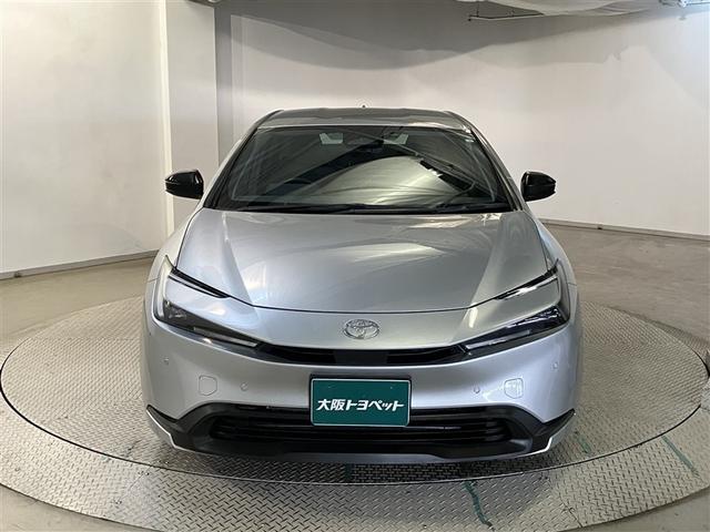 プリウス Ｘ　Ｂモニ　フルセグテレビ　メディアプレイヤー接続　ＬＥＤ　ＥＳＣ　ＡＣ１００Ｖ　ナビ＆ＴＶ　盗難防止装置　エアコン　パワーウィンドウ　ＥＴＣ　キーレス　ＡＢＳ　メモリーナビ　サイドエアバック　サポカー（2枚目）