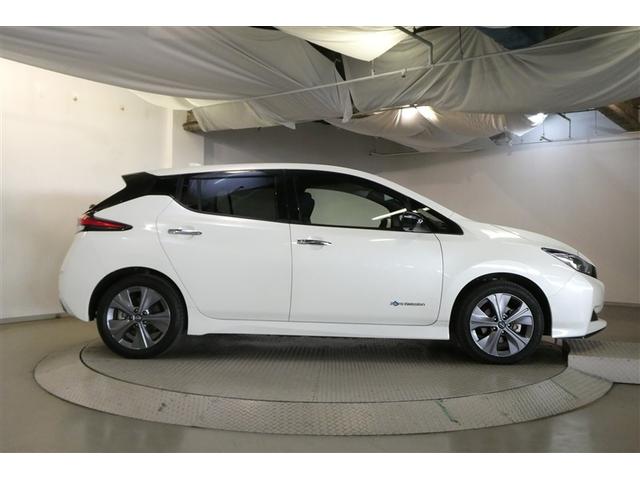 ��ȃK���X�͐F�t���K���X�ƂȂ��Ă���܂��B���˓����̊ɘa��G�A�R���̌����ɂ��e�����A�v���C�o�V�[�̕ی�ɂ��Ȃ��Ă��܂���