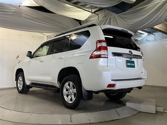 ランドクルーザープラド TX スマートキ- パワーウィンドウ サイドエアバック ABS セキュリティ 横滑防止装置 Rカメラ AW エアコン ダブルエアバッグ パートタイム4WD LEDヘット ナビ&TV メモリナビ キーレス(6枚目)