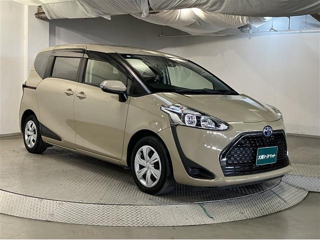 シエンタ ハイブリッド　ファンベースＧ　ブレーキサポート　横滑防止装置　助手席エアバック　ＤＶＤ再生可　キーレスエントリー　Ｂカメラ　エアバッグ　盗難防止システム　ＬＥＤライト　パワーウィンドウ　ＥＴＣ　ＡＢＳ　ウォークスルー　ナビＴＶ（3枚目）