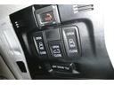 運転席の操作でオートスライドドアが開閉します!同乗者に優しく!とっても便利な機能です!