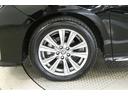 アルミホイールもお車のイメージに合っていてカッコイイです☆