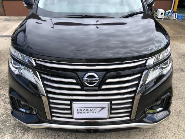 エルグランド ２５０ハイウェイスターＳ　アーバンクロム　アルパイン８型フルセグナビ　アルパインフリップダウンモニター　バックカメラ両側パワースライドドア　ＬＥＤヘッドライト　ハーフレザーシート　スマートキー　プッシュスタート　ＥＴＣ（25枚目）