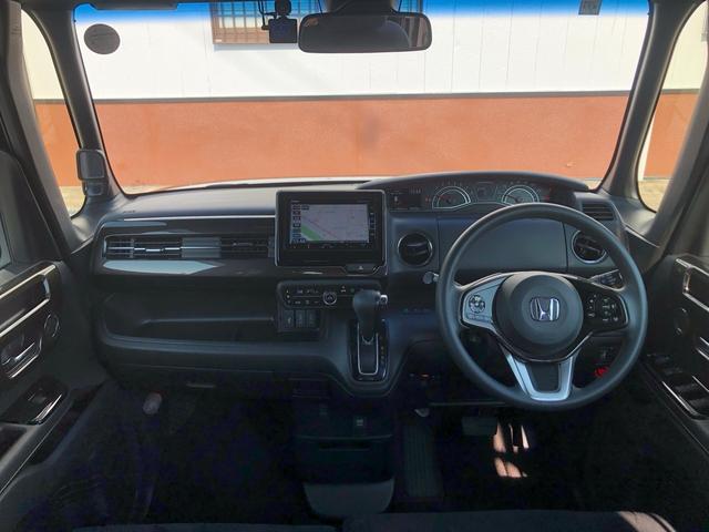 Ｎ－ＢＯＸカスタム Ｇ・Ｌホンダセンシング　禁煙車　ナビ　フルセグ　　フルエアロ　バックカメラ　アダプディブクルーズコントロール　衝突被害軽減システム　ＥＴＣ　ドラレコ　電動スライドドア　ＬＥＤヘッドランプ　キーレス　スマートキー（7枚目）