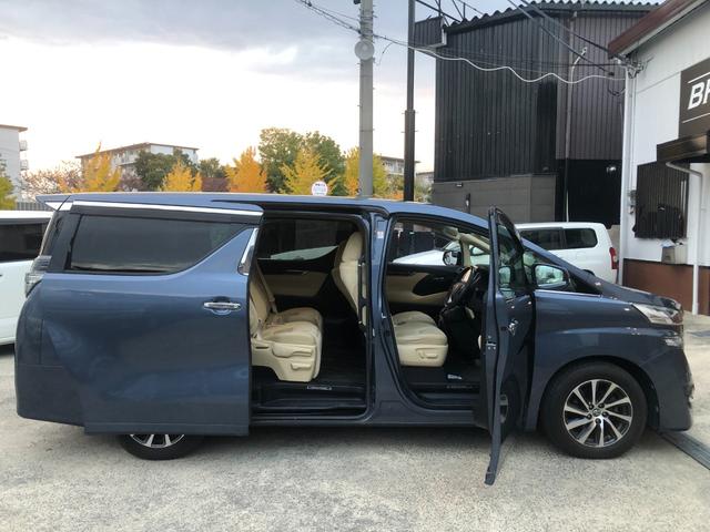 ヴェルファイア ２．５Ｖ　純正ナビ　フルセグ　バックカメラ　両側電動スライドドアパワーバックドア　ＥＴＣ　スマートキー　プッシュスタート　ハーフレザーシート　ＬＥＤヘッドライト（30枚目）