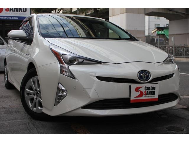 プリウス Ｓセーフティプラス　ワンオーナー車　セーフティセンス　インテリジェントクリアランスソナー　ＬＥＤヘッドライト　ＬＥＤフォグ　純正９インチナビ　フルセグＴＶ　Ｂｌｕｅｔｏｏｔｈ　バックカメラ　ＥＴＣ　ドライブレコーダー（3枚目）