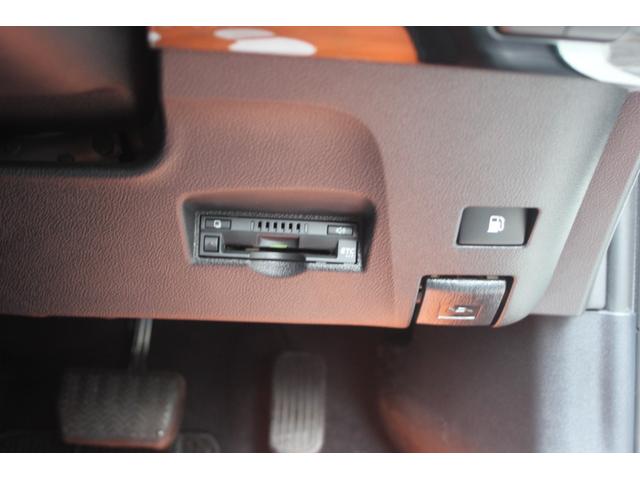 プリウス Ｓセーフティプラス　ワンオーナー車　セーフティセンス　インテリジェントクリアランスソナー　ＬＥＤヘッドライト　ＬＥＤフォグ　純正９インチナビ　フルセグＴＶ　Ｂｌｕｅｔｏｏｔｈ　バックカメラ　ＥＴＣ　ドライブレコーダー（14枚目）