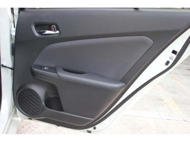 プリウス Ｓセーフティプラス　ワンオーナー車　セーフティセンス　インテリジェントクリアランスソナー　ＬＥＤヘッドライト　ＬＥＤフォグ　純正９インチナビ　フルセグＴＶ　Ｂｌｕｅｔｏｏｔｈ　バックカメラ　ＥＴＣ　ドライブレコーダー（27枚目）