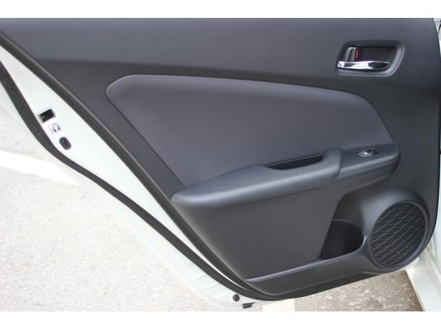 プリウス Ｓセーフティプラス　ワンオーナー車　セーフティセンス　インテリジェントクリアランスソナー　ＬＥＤヘッドライト　ＬＥＤフォグ　純正９インチナビ　フルセグＴＶ　Ｂｌｕｅｔｏｏｔｈ　バックカメラ　ＥＴＣ　ドライブレコーダー（29枚目）
