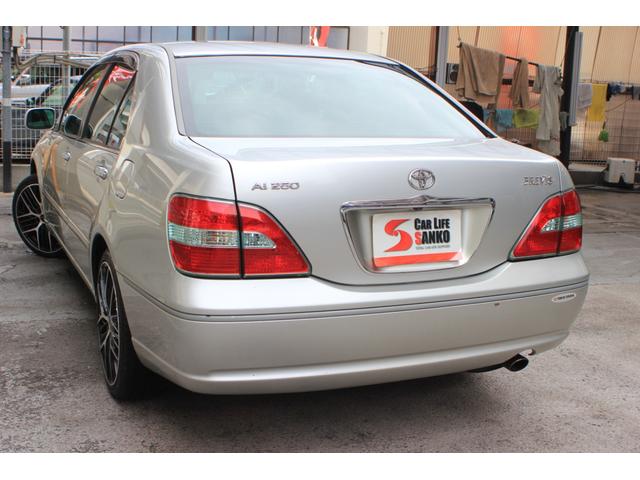 ブレビス Ａｉ２５０　黒革シート　パワーシート　シートヒーター　電動リヤサンシェード　サンルーフ　社外アルミ　ＨＩＤライト　フォグランプ　キーレス　ＥＴＣ　バックカメラ　タイミングベルト交換済みステッカー有り（4枚目）