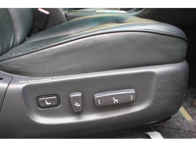 ブレビス Ａｉ２５０　黒革シート　パワーシート　シートヒーター　電動リヤサンシェード　サンルーフ　社外アルミ　ＨＩＤライト　フォグランプ　キーレス　ＥＴＣ　バックカメラ　タイミングベルト交換済みステッカー有り（13枚目）