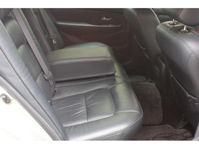 ブレビス Ａｉ２５０　黒革シート　パワーシート　シートヒーター　電動リヤサンシェード　サンルーフ　社外アルミ　ＨＩＤライト　フォグランプ　キーレス　ＥＴＣ　バックカメラ　タイミングベルト交換済みステッカー有り（18枚目）