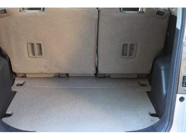 ラクティス Ｇ　ワンオーナー車　記録簿７枚　純正ナビ　キーレス　パドルシフト　クルーズコントロール（10枚目）