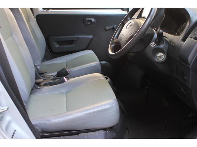 タウンエースバン ＤＸ　走行２９７９５キロ　前後ドラレコ　純正ナビ　フルセグＴＶ　Ｂｌｕｅｔｏｏｔｈ　バックカメラ　ＥＴＣ　ルーフキャリア　両側スライドドア（7枚目）