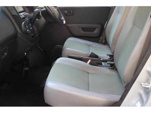 タウンエースバン ＤＸ　走行２９７９５キロ　前後ドラレコ　純正ナビ　フルセグＴＶ　Ｂｌｕｅｔｏｏｔｈ　バックカメラ　ＥＴＣ　ルーフキャリア　両側スライドドア（13枚目）