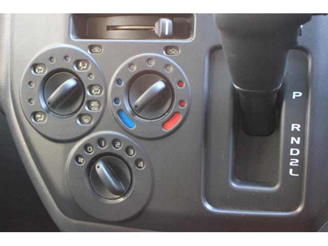 タウンエースバン ＤＸ　走行２９７９５キロ　前後ドラレコ　純正ナビ　フルセグＴＶ　Ｂｌｕｅｔｏｏｔｈ　バックカメラ　ＥＴＣ　ルーフキャリア　両側スライドドア（15枚目）