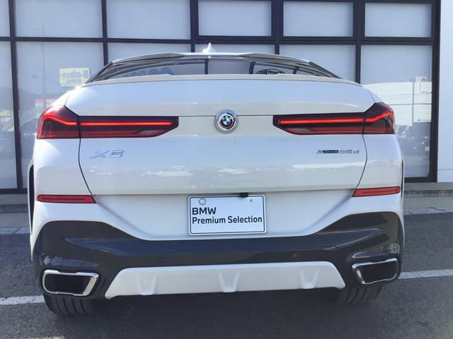 Ｘ６ ｘＤｒｉｖｅ　３５ｄ　Ｍスポーツ　弊社１オナ禁煙車２１インチアルミホイール黒レザーシート　プラスパッケージ　コンフォートパッケージ　冷温機能付カップホルダー　Ｆベンチレーション（冷温）アダプティブＭサスペンション　Ｍスポーツブレーキ（21枚目）