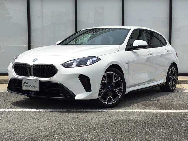 １シリーズ １２０　Ｍスポーツ　ハイラインパッケージ　弊社試乗車　アルピンホワイト　テクノロジーＰＫＧ　ハイラインＰＫＧ　ハーマンカードンスピーカー　衝突被害軽減ブレーキ　ハンドルサポート前車追従クルーズコントロール　ａｐｐｌｅカーａｎｄｒｏｉｄオート（2枚目）
