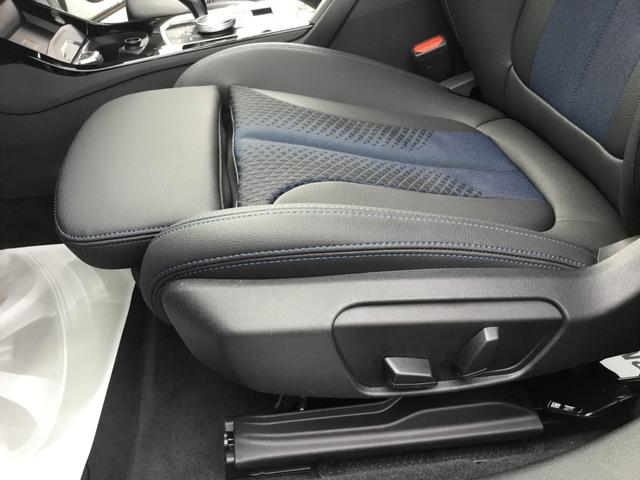 １シリーズ １１８ｄ　Ｍスポーツ　弊社試乗車禁煙車　アルピンホワイト　衝突被害軽減ブレーキ　前車追従クルーズコントロール　１８インチアルミホィール　ａｐｐｌｅカープレイ対応ナビ　前後センサー　純正Ｂカメラ（39枚目）