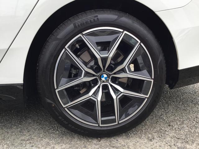 ５シリーズ ５２３ｄ　ｘＤｒｉｖｅ　Ｍスポーツ　ＡＲ弊社試乗車　アルピンホワイト　コンフォートドライビングパッケージ　全周囲カメラ　衝突被害軽減ブレーキ　前車追従クルーズコントロール　ＡＲ画像ナビ　４ゾーンエアコン（13枚目）