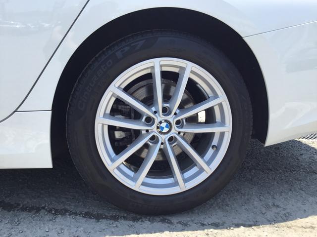 ３シリーズ ３２０ｄ　ｘＤｒｉｖｅ　１オーナー　認定中古車　２年正規ディラー保証　フロントカメラ　禁煙車　スタンダードモデル　アルピンホワイト　ＬＥＤヘッドライト　アクティブクルーズコントロール（12枚目）