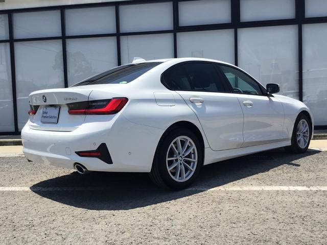 ３シリーズ ３２０ｄ　ｘＤｒｉｖｅ　１オーナー　認定中古車　２年正規ディラー保証　フロントカメラ　禁煙車　スタンダードモデル　アルピンホワイト　ＬＥＤヘッドライト　アクティブクルーズコントロール（24枚目）