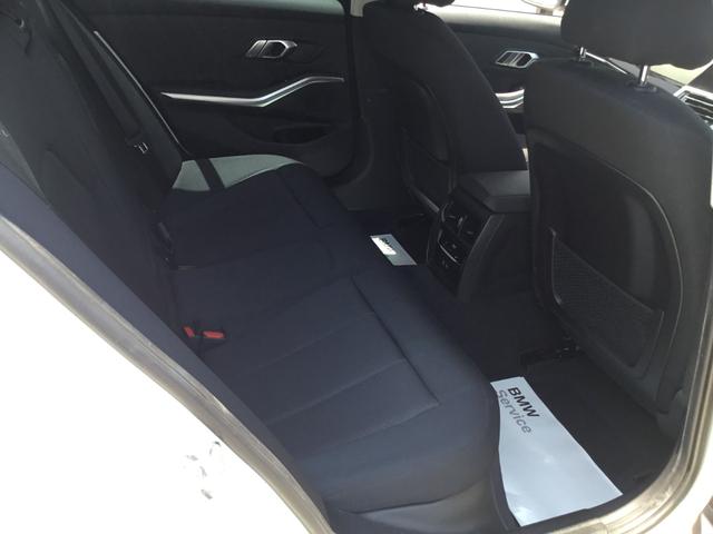 ３シリーズ ３２０ｄ　ｘＤｒｉｖｅ　１オーナー　認定中古車　２年正規ディラー保証　フロントカメラ　禁煙車　スタンダードモデル　アルピンホワイト　ＬＥＤヘッドライト　アクティブクルーズコントロール（45枚目）