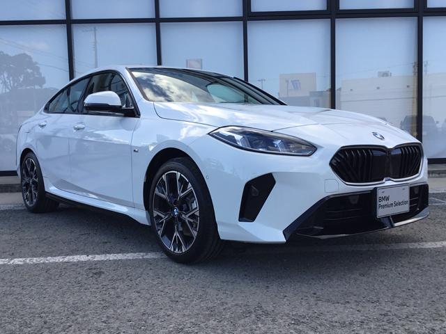 2シリーズ 220グランクーペ Mスポーツ 認定中古車 キドニーアイコニックグロー テクノロジーパッケージ ドライビングアシストプロフェッショナル 18インチアルミ アダプティブMサスペンンション(7枚目)