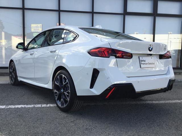 2シリーズ 220グランクーペ Mスポーツ 認定中古車 キドニーアイコニックグロー テクノロジーパッケージ ドライビングアシストプロフェッショナル 18インチアルミ アダプティブMサスペンンション(15枚目)